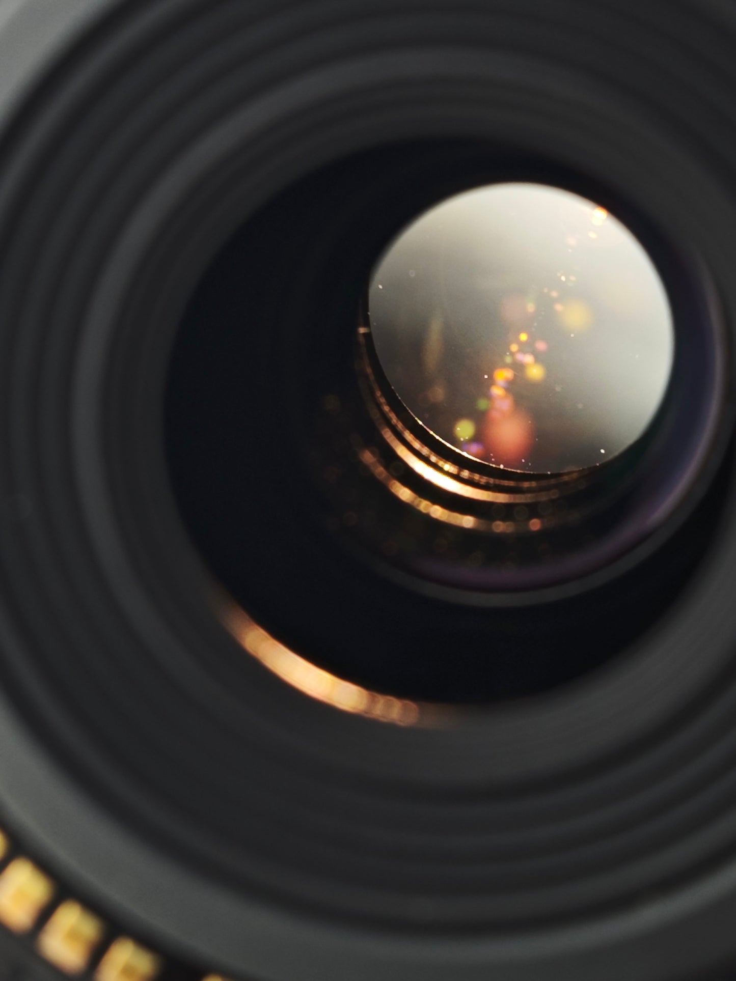 Used Canon EOS Kiss Digital with Canon zoom lens EF-S 18-55mm F3.5-5.6 USM