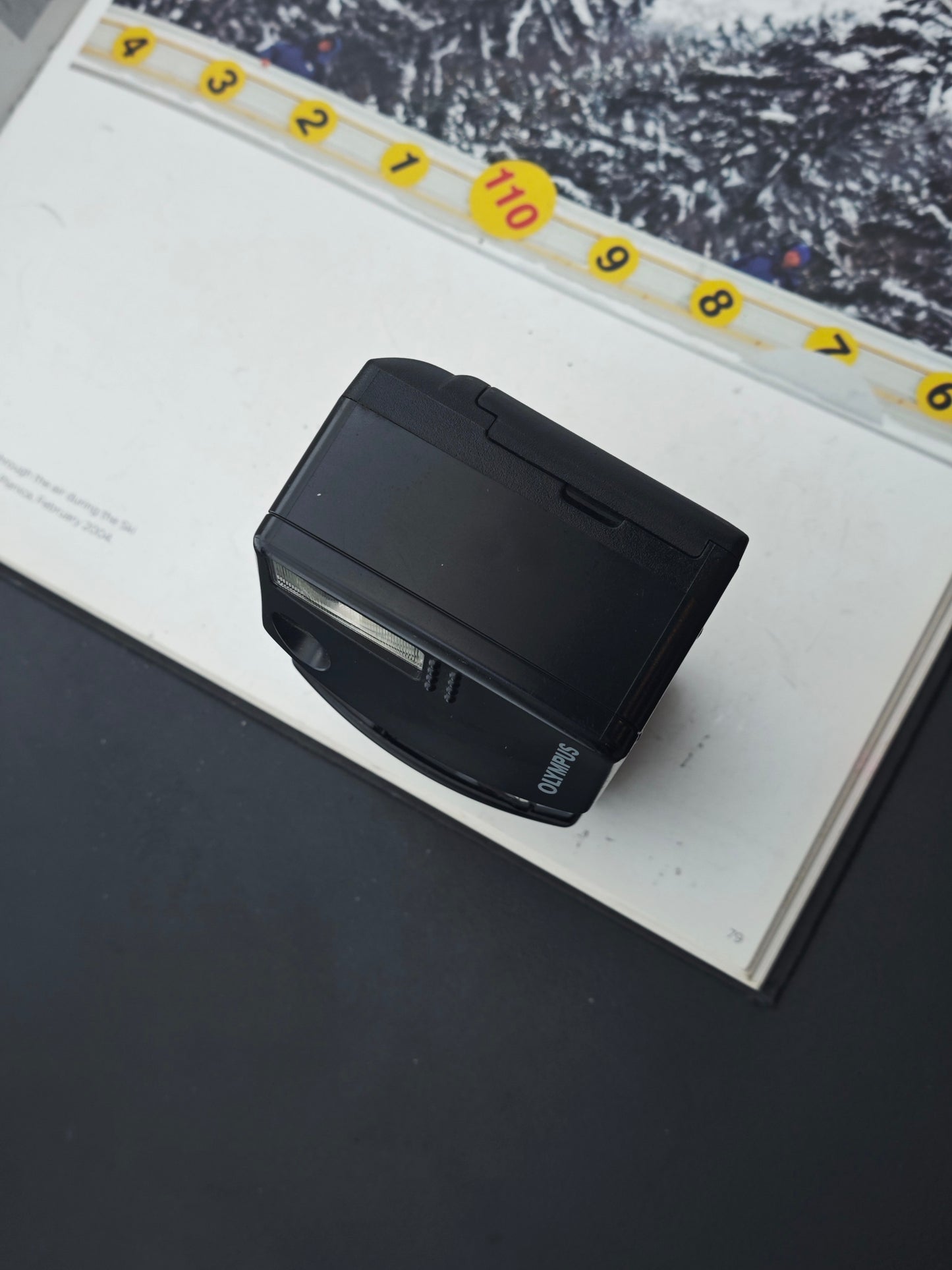 Olympus AF-1 TWIN Quatz Date