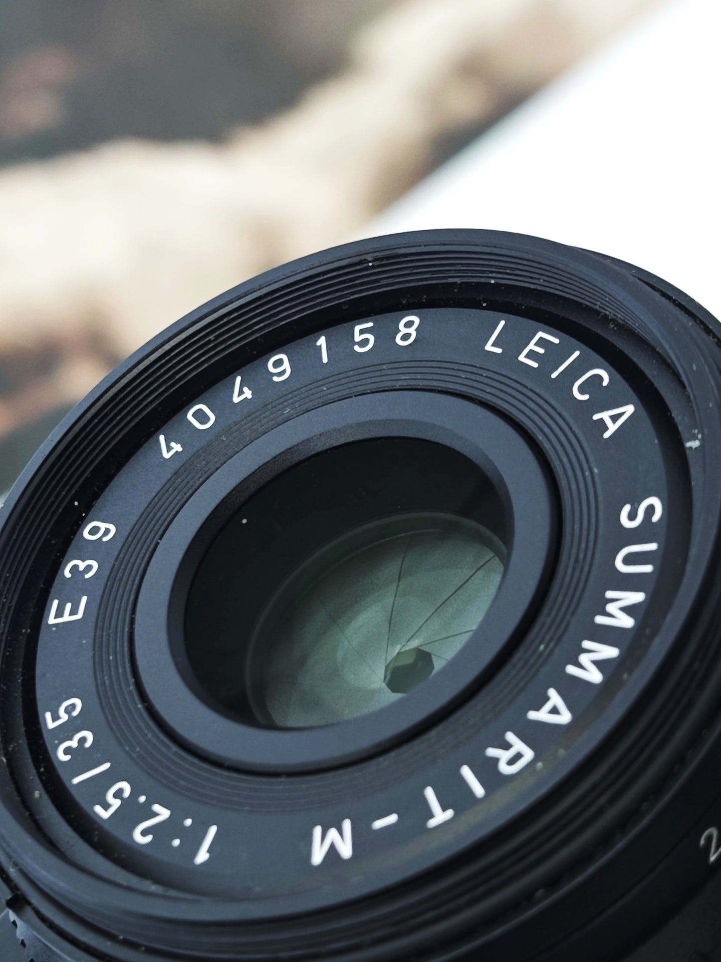 Leica Summarit-M 35mm F2.5 E39