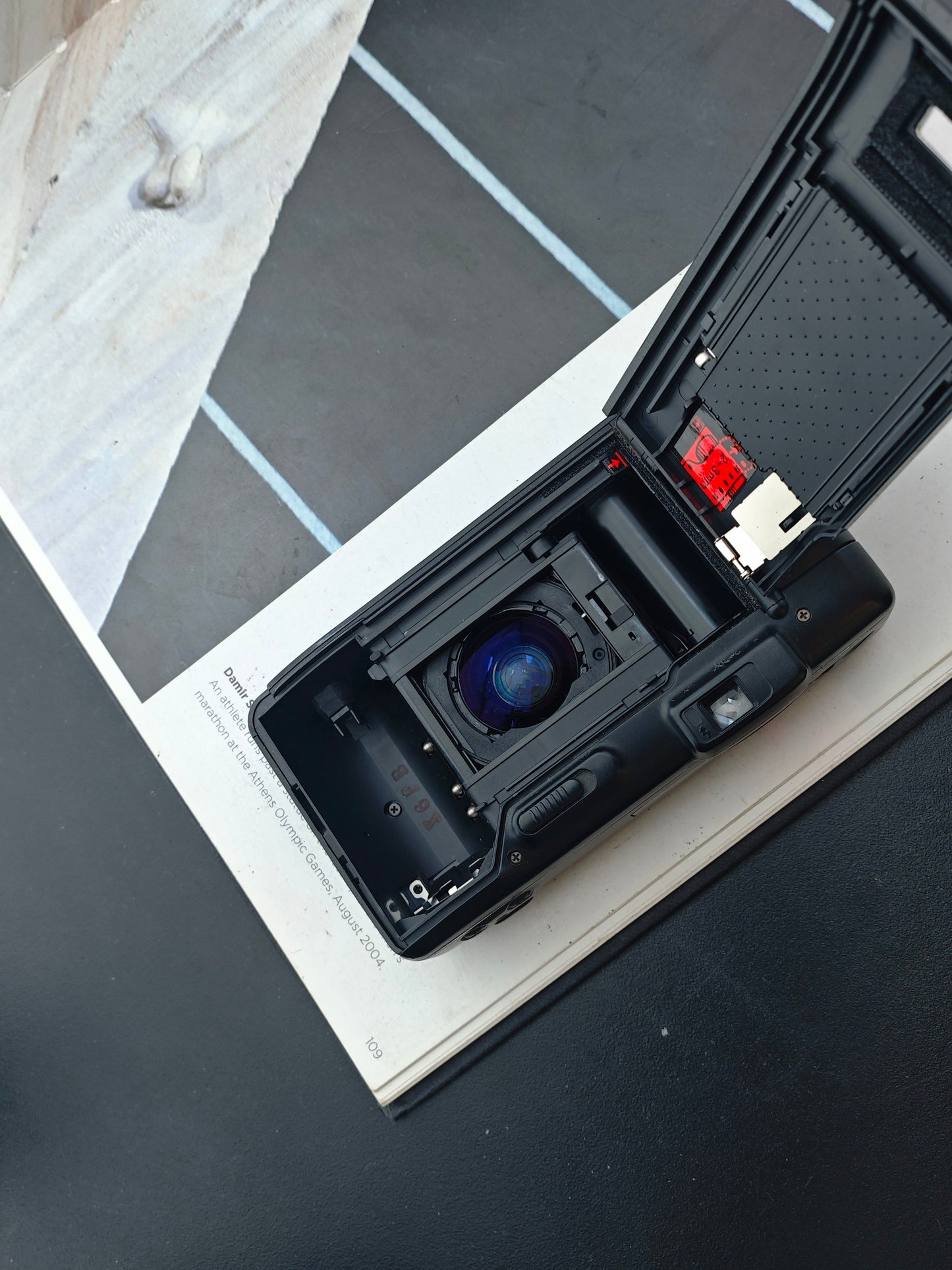 Nikon Zoom 310AF #4173976