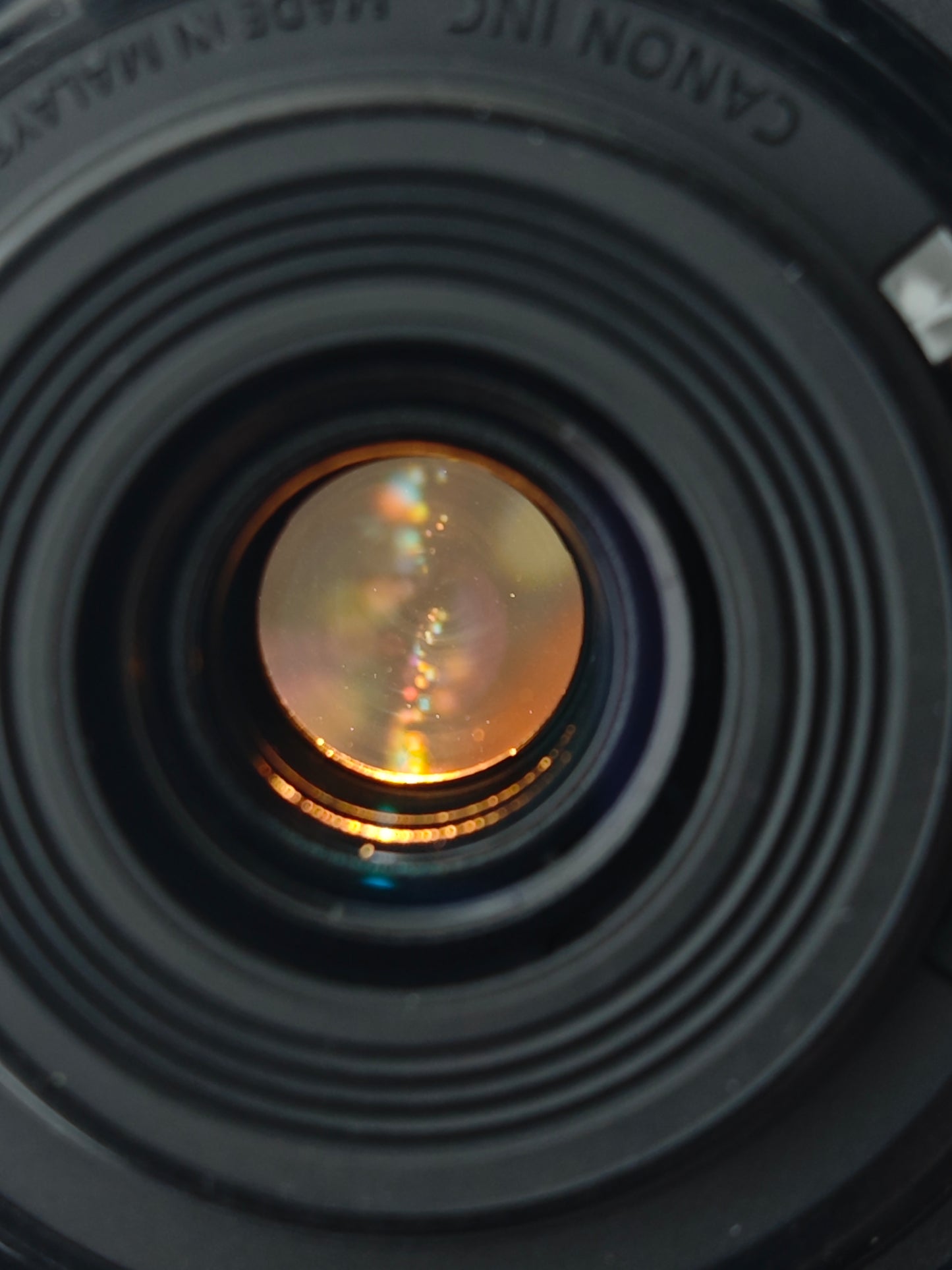 Used Canon EOS Kiss X10i with Double Zoom Kit Digital Camera