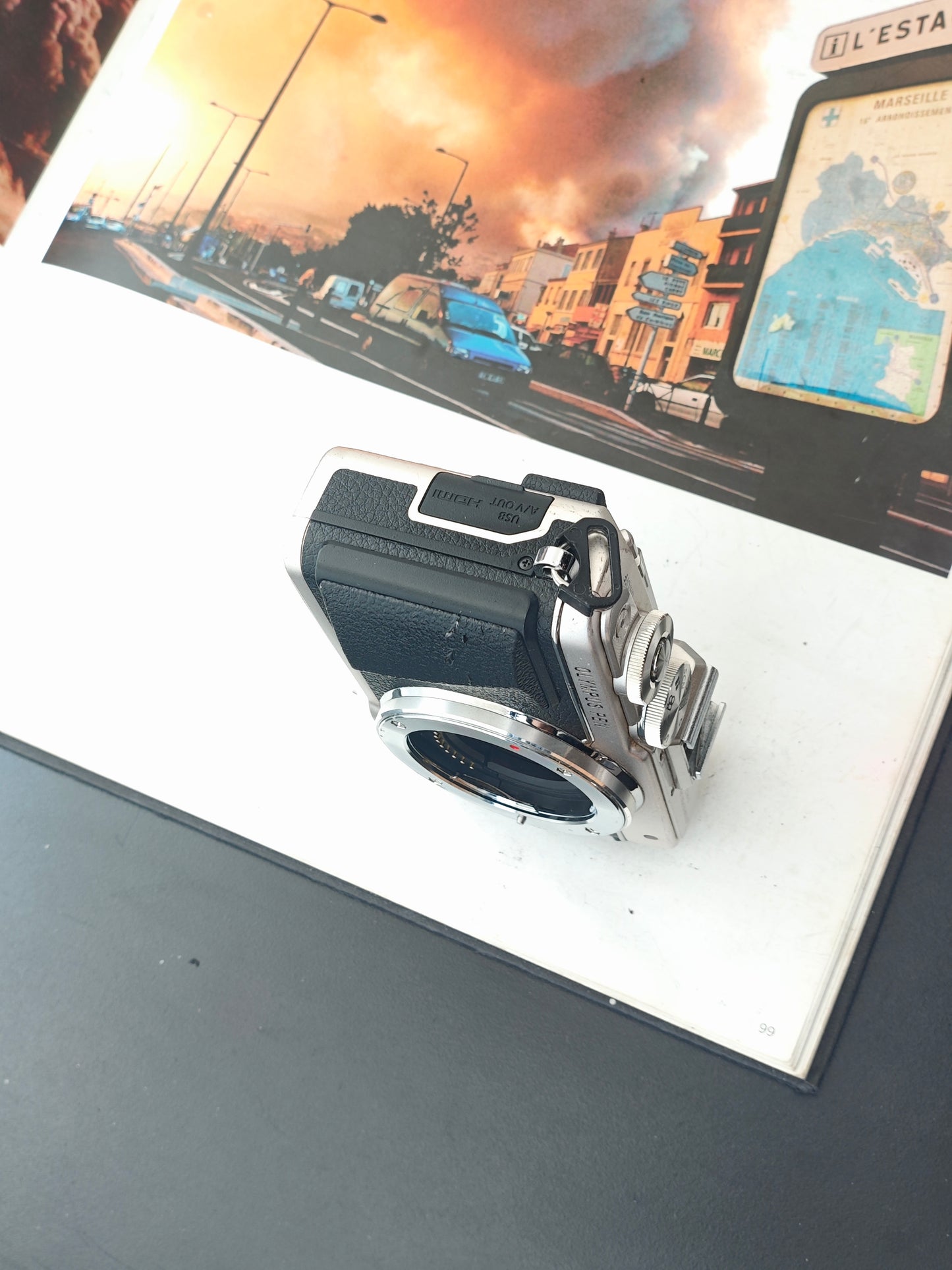 Used Olympus Pen Lite E-PL7 body Digital Camera
