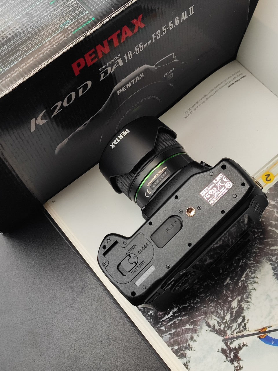 PENTAX K20D with SMC Pentax-DA 18-55mm F3.5-5.6 AL II
