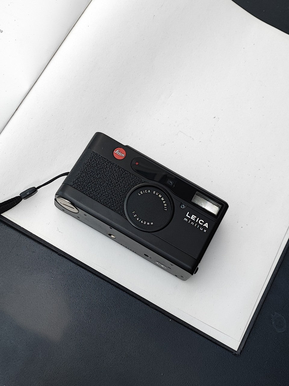 Leica Minilux black – UNIT CAMERA SHOP BKK