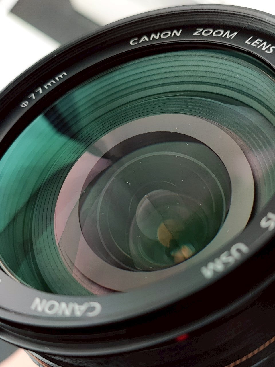 Canon Zoom Lens EF-S 17-55mm F2.8 IS USM