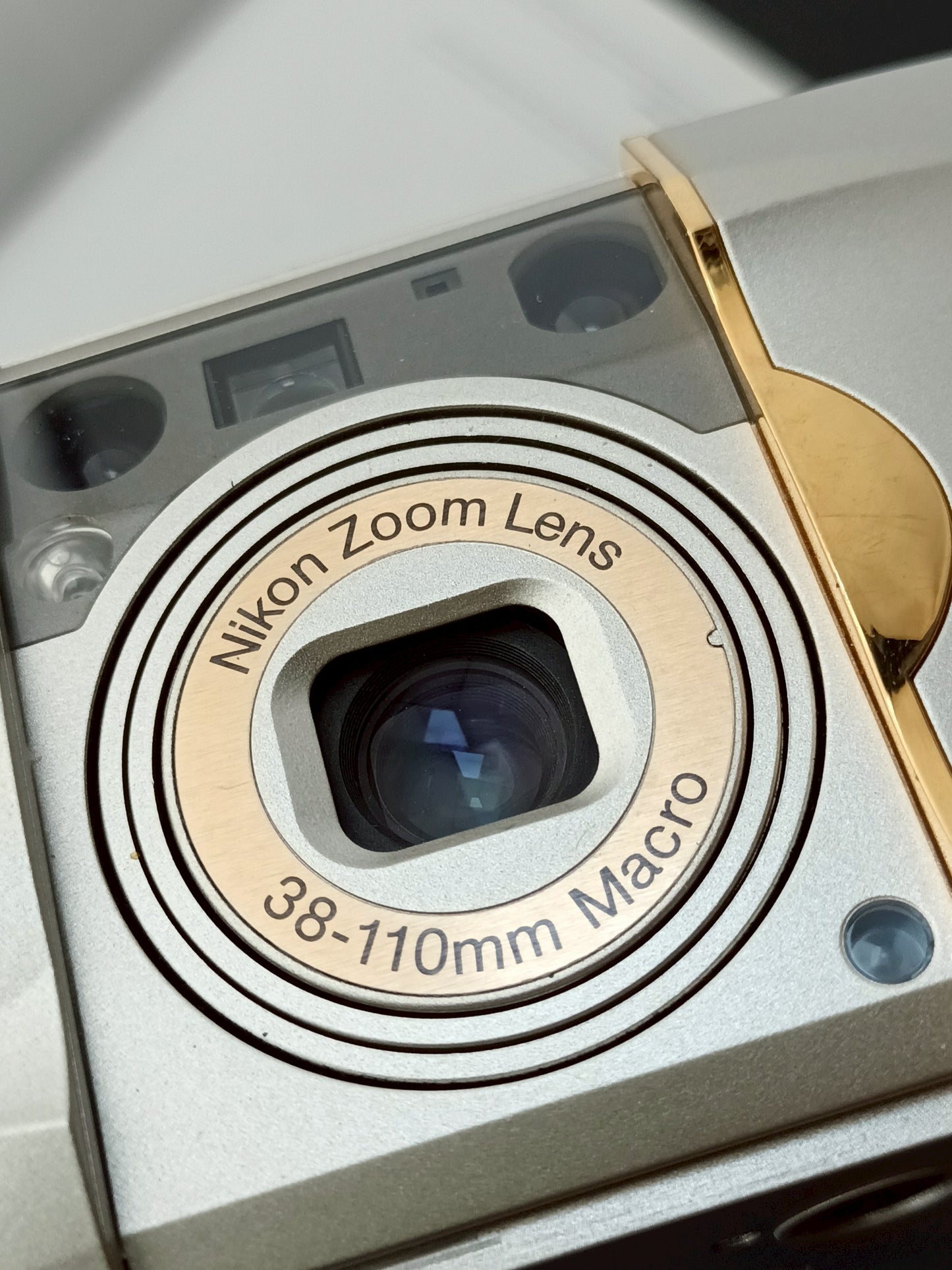 Nikon Lite Touch Zoom 110s