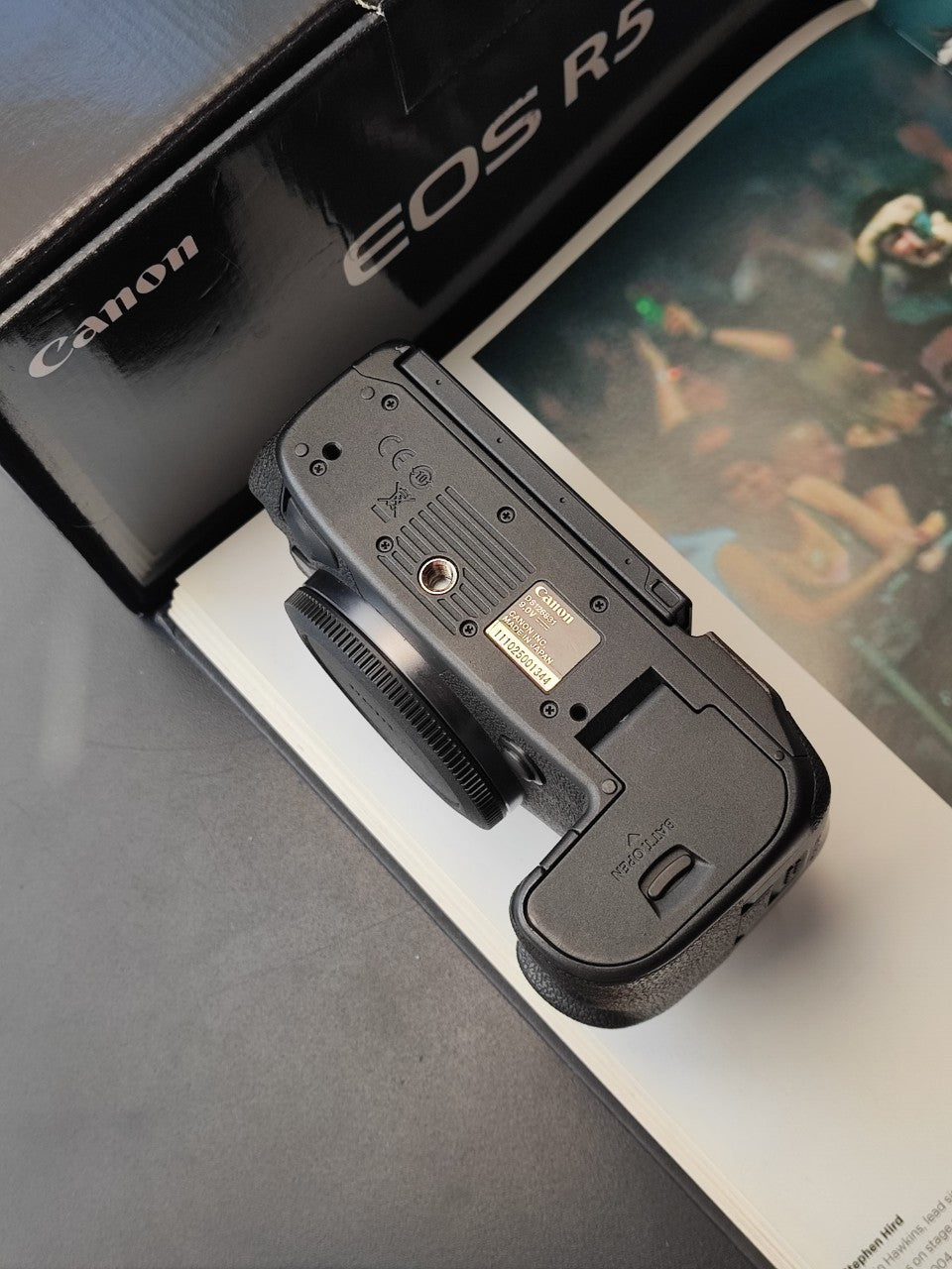 佳能 EOS R5 带包装盒