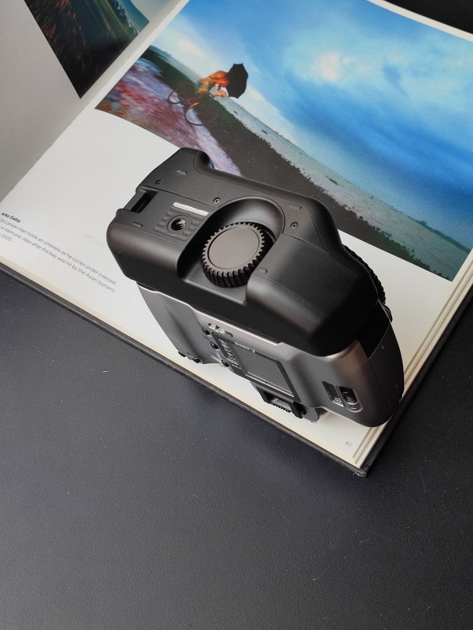 佳能 EOS Kiss 5 配备 BP-220