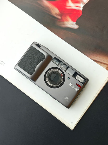 *READ* Ricoh R1s