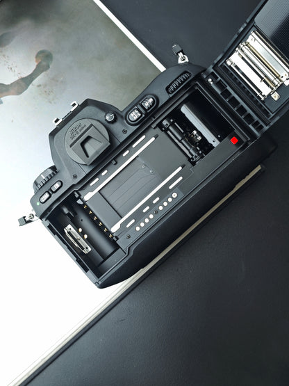 Nikon F100 body  [with box] #2194939