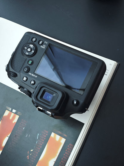 Used Panasonic Lumix DC-FZ85 Digital Camera [No charger]