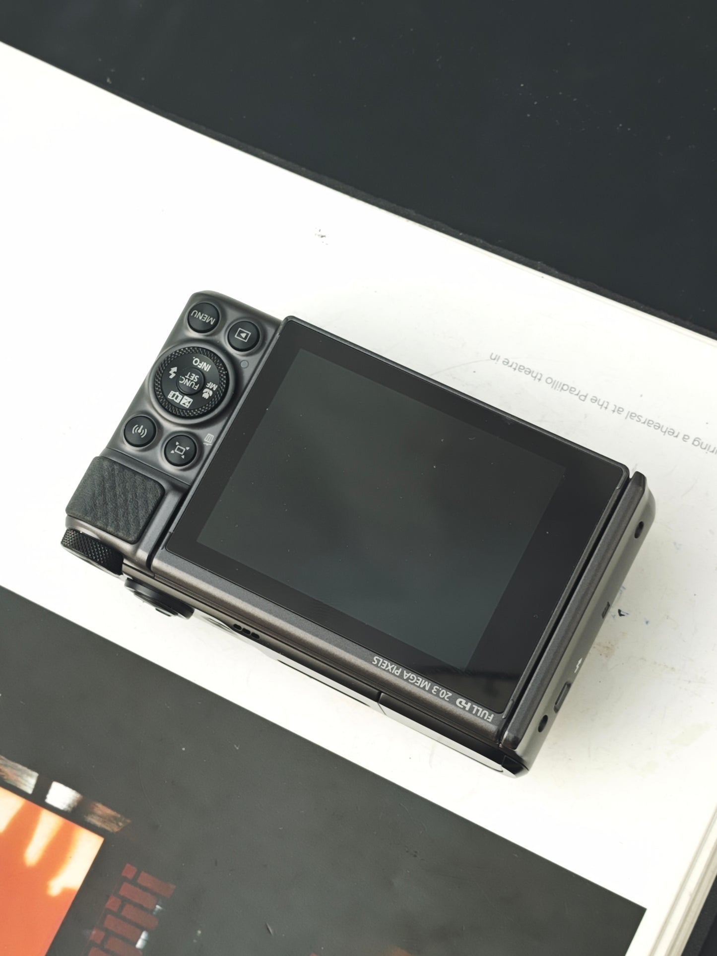Used Canon PowerShot SX730 HS Digital Camera [No charger]