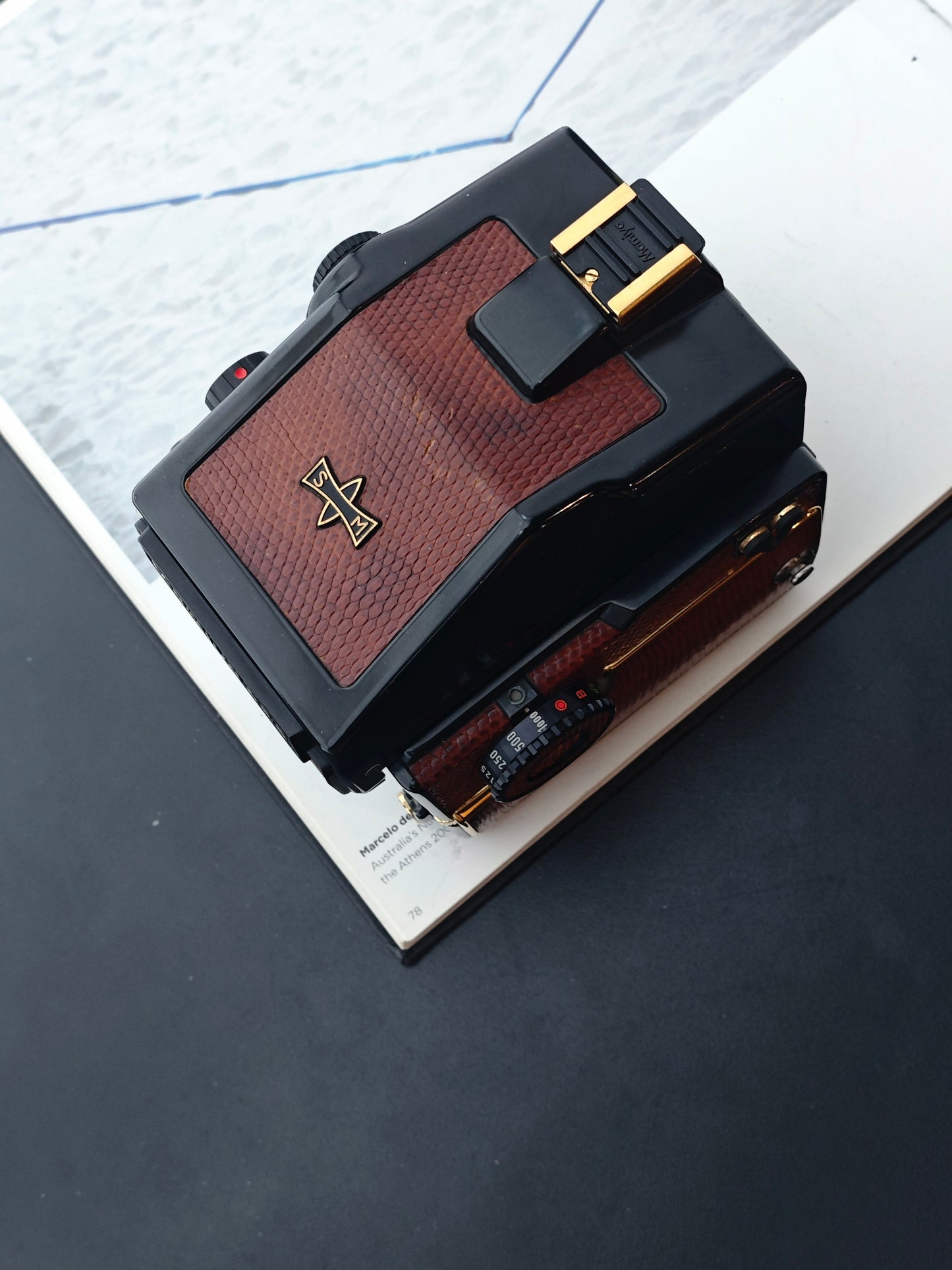 Mamiya M645 1000S Gold Edition body #L90519