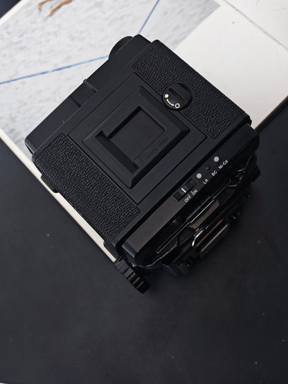 Mamiya RB67 PRO SD body (with 6x8 magazine)
