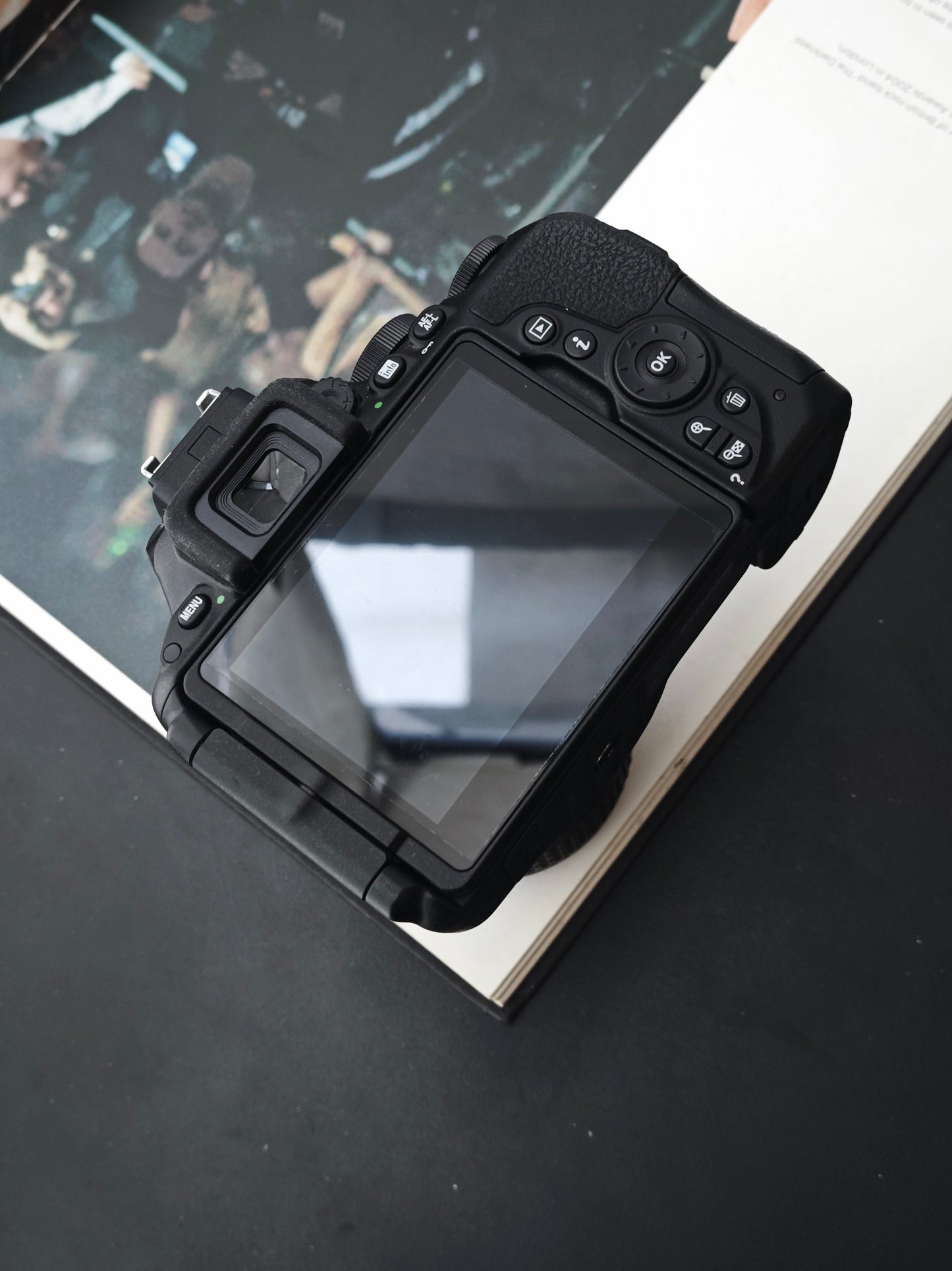 Used Nikon D5500 with Nikon DX VR AF-S 18-55mm F3.5-5.6 G II Digital Camera