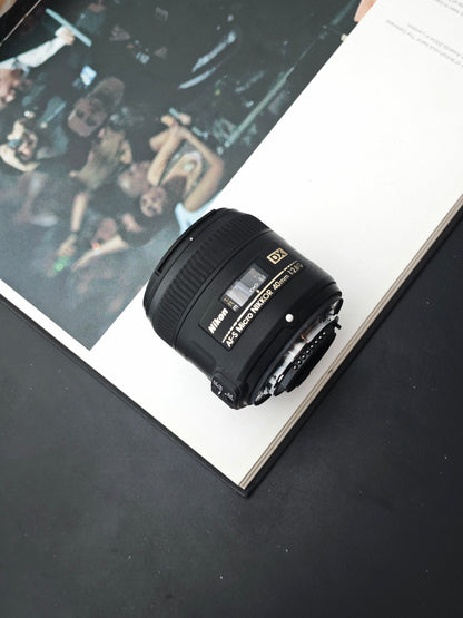 Nikon DX AF-S Micro Nikkor 40mm F2.8 G #2208311