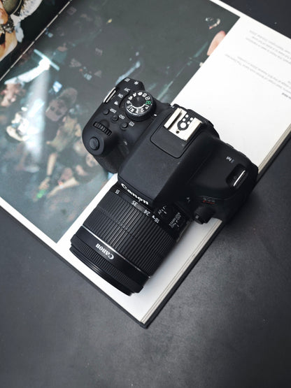 Used Canon EOS Kiss X8i with EF-S 18-55mm IS STM [No charger]