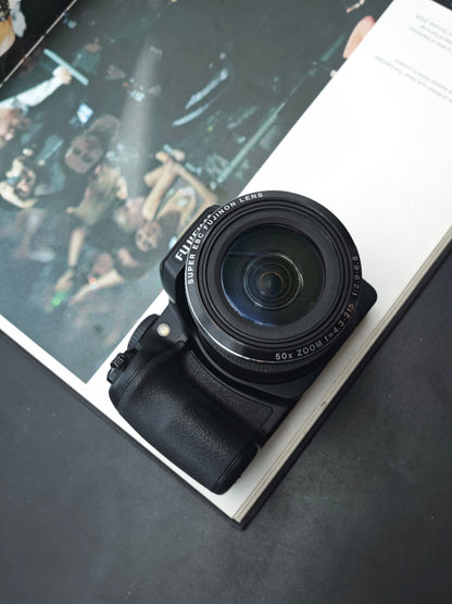 Used Fujifilm Finepix S9200 Digital Camera