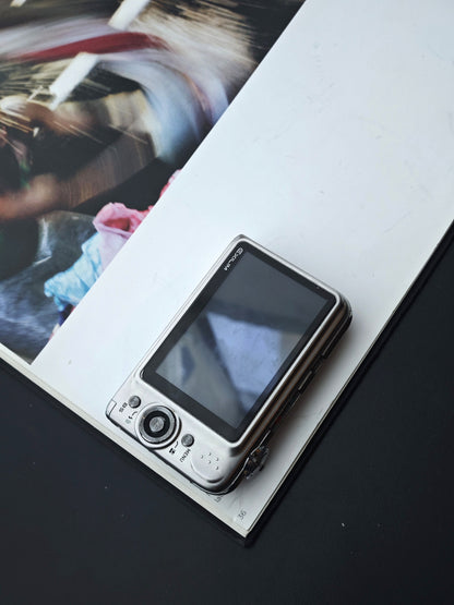 Used Casio EXILIM EX-Z1200 Digital Camera [No charger]