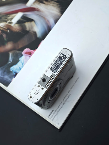 Used Casio EXILIM EX-Z1200 Digital Camera [No charger]