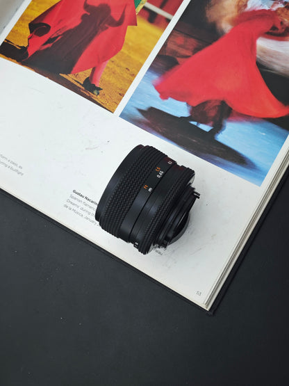 Carl Zeiss Planar 50mm F1.4 T* AEJ