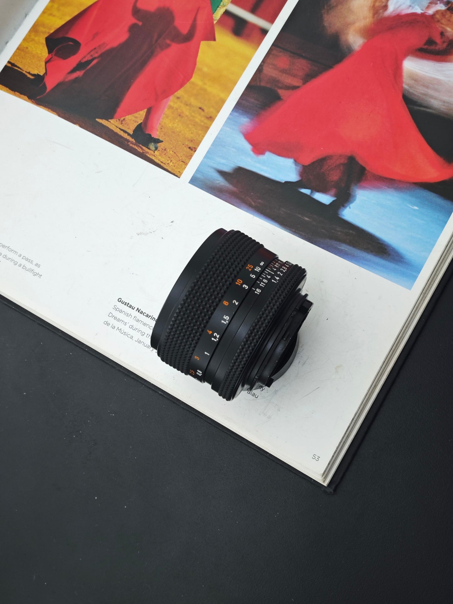 Carl Zeiss Planar 50mm F1.4 T* AEJ