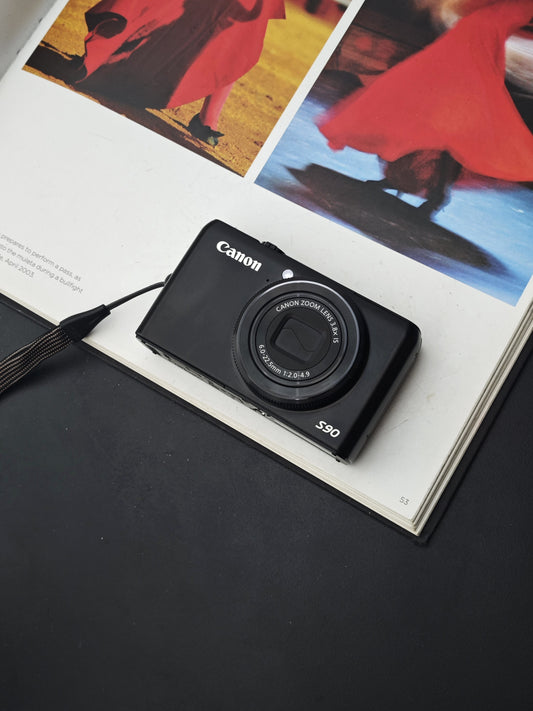 Used Canon PowerShot S90 Digital Camera