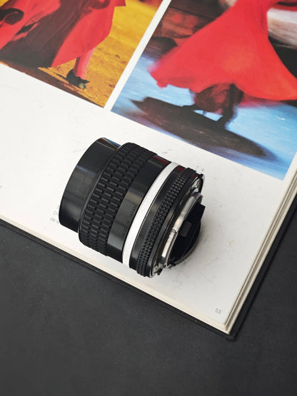 Nikon Nikkor 85mm F2 Ai-S