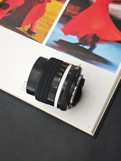 Nikon Nikkor 85mm F2 Ai-S