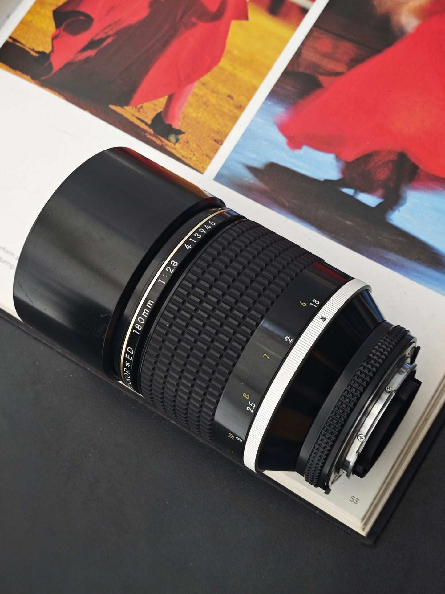 Nikon ED Nikkor 180mm F2.8 Ai-S #413946