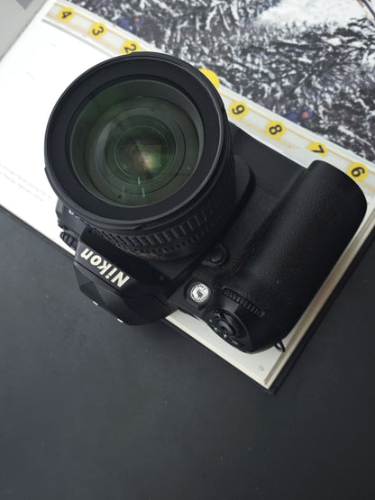 Used Nikon D100 with AF-S Nikkor 24-85mm F3.5-4.5 G ED Digital Camera