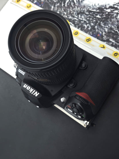 Used Nikon D200 with AF-S Nikkor 16-85 mm F3.5-5.6 G ED DX Digital Camera