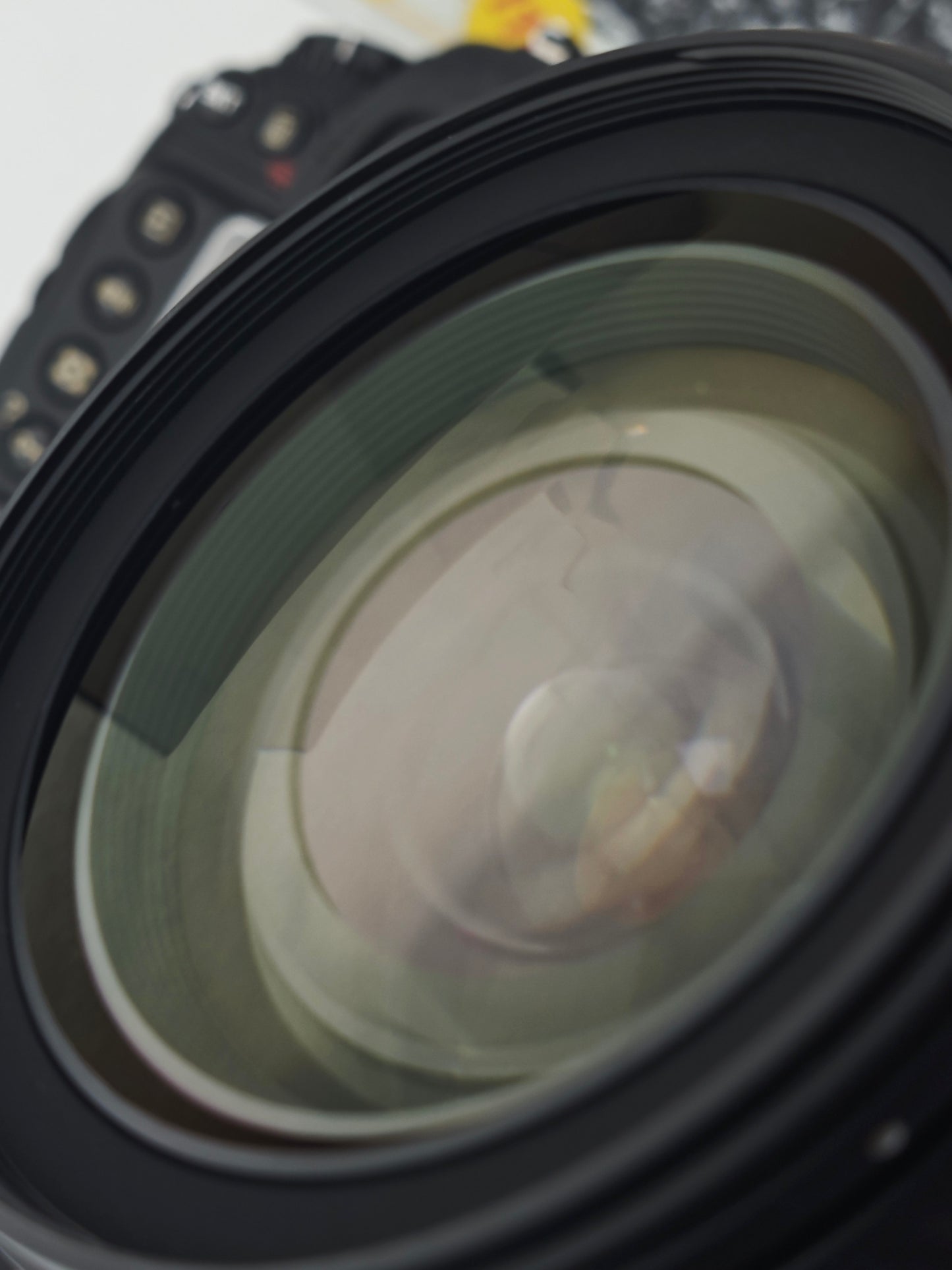 Used Nikon D200 with AF-S Nikkor 16-85 mm F3.5-5.6 G ED DX Digital Camera