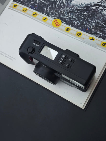 Nikon TW Zoom Quartz Date