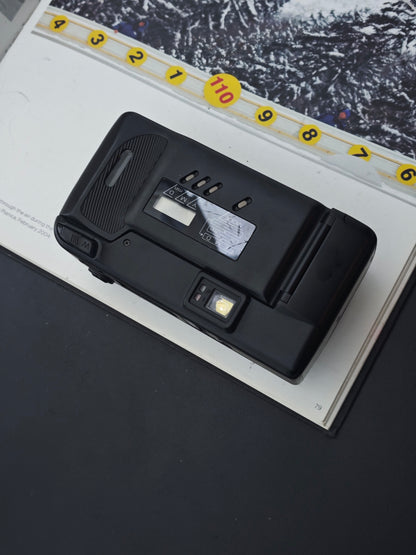 Nikon TW Zoom Quartz Date