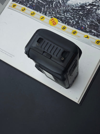 Nikon TW Zoom Quartz Date