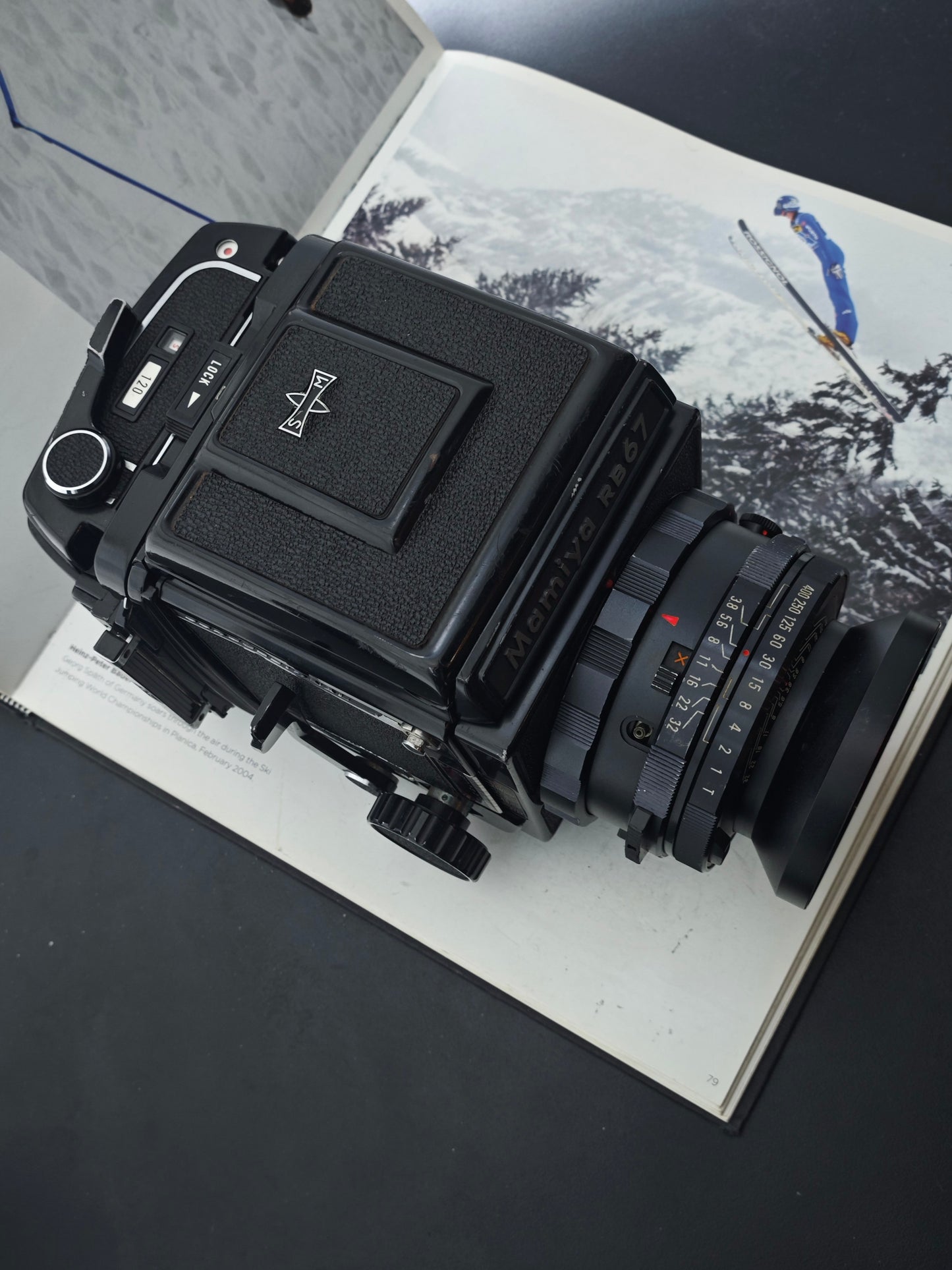 Mamiya RB67 Professional with Mamiya-Sekor 90mm F3.8