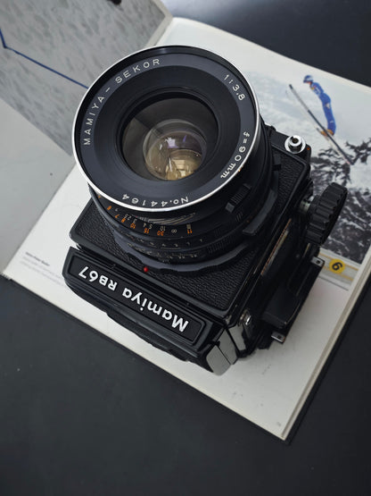 Mamiya RB67 Professional with Mamiya-Sekor 90mm F3.8