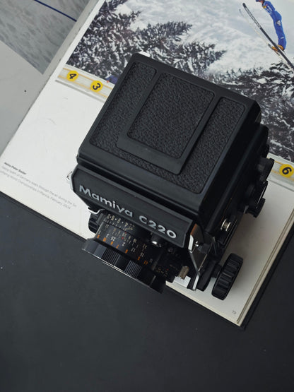 Mamiya C220 Professional F with Mamiya-Sekor DS 105mm F3.5
