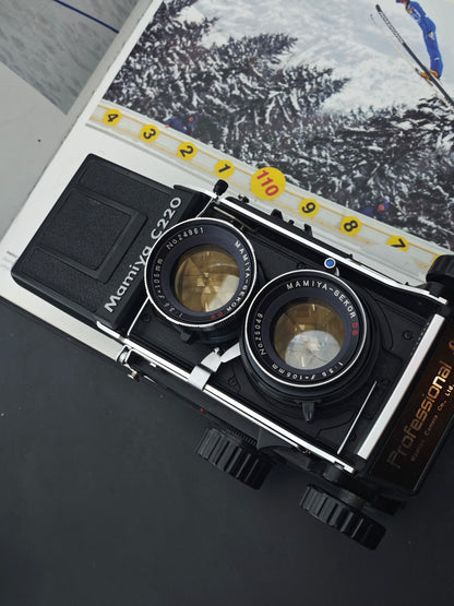 Mamiya C220 Professional F with Mamiya-Sekor DS 105mm F3.5