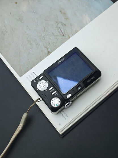 *READ* Used Sony Cyber-shot DSC-W50 black Digital Camera [JPN only, No charger]