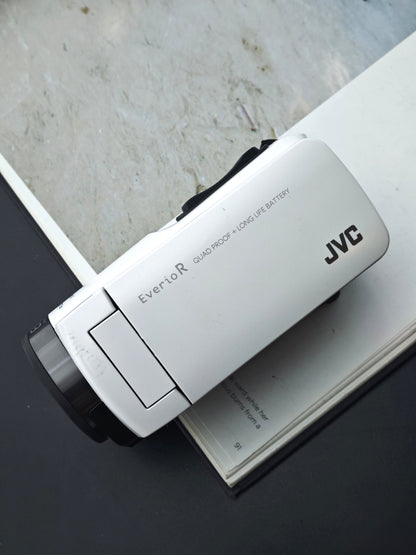 Used JVC Everio P GZ-R470-W Handycam [No charger]