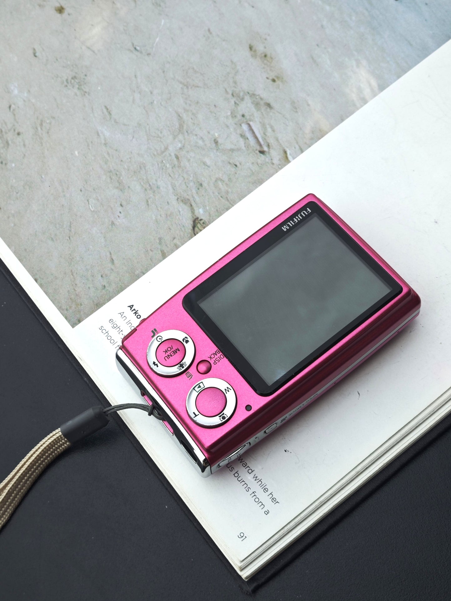 Used Fujifilm Finepix Z20fd pink Digital Camera