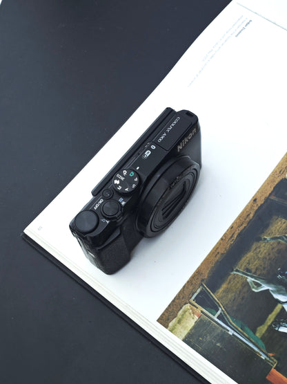 Used Nikon Coolpix A900 Digital Camera [No charger]