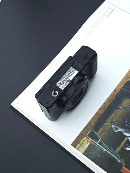 Used Nikon Coolpix A900 Digital Camera [No charger]