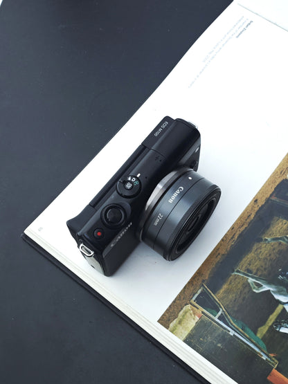 Used Canon EOS M100 with EF-M 22mm F2 STM [No charger]