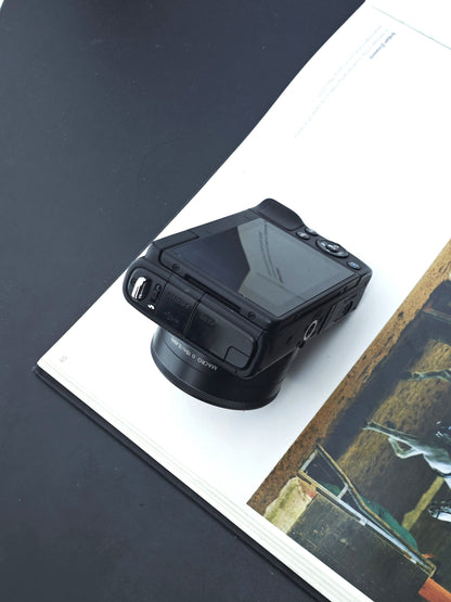 Used Canon EOS M100 with EF-M 22mm F2 STM [No charger]