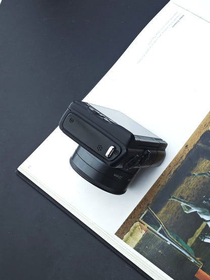 Used Canon EOS M100 with EF-M 22mm F2 STM [No charger]