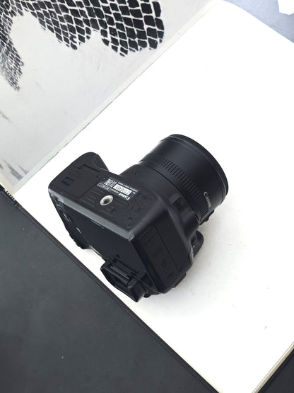 Used Canon EOS Kiss X7 with EF 50mm F1.8 II Digital Camera #071074004605
