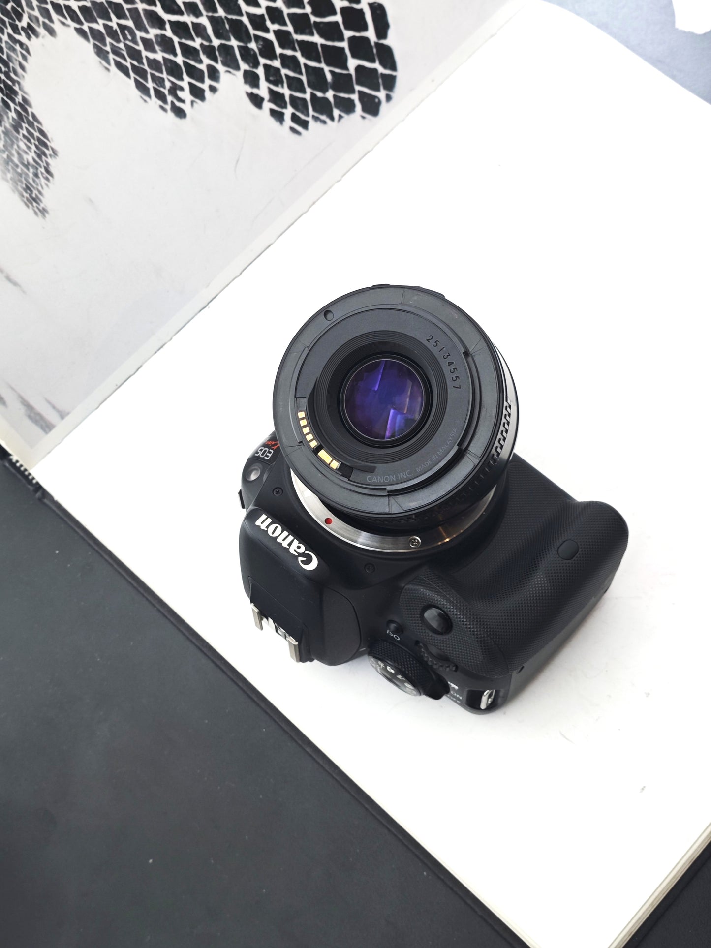 Used Canon EOS Kiss X7 with EF 50mm F1.8 II Digital Camera #071074004605